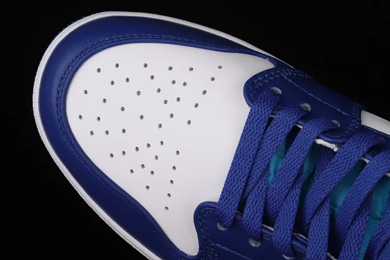 All categories Air Jordan Jordan series basketball shoes Air Jordan 1 Mid Air Jordan 1 Mid AJ1 Joe 1 geometric white and blue Zhongbang basketball shoes 555112-105